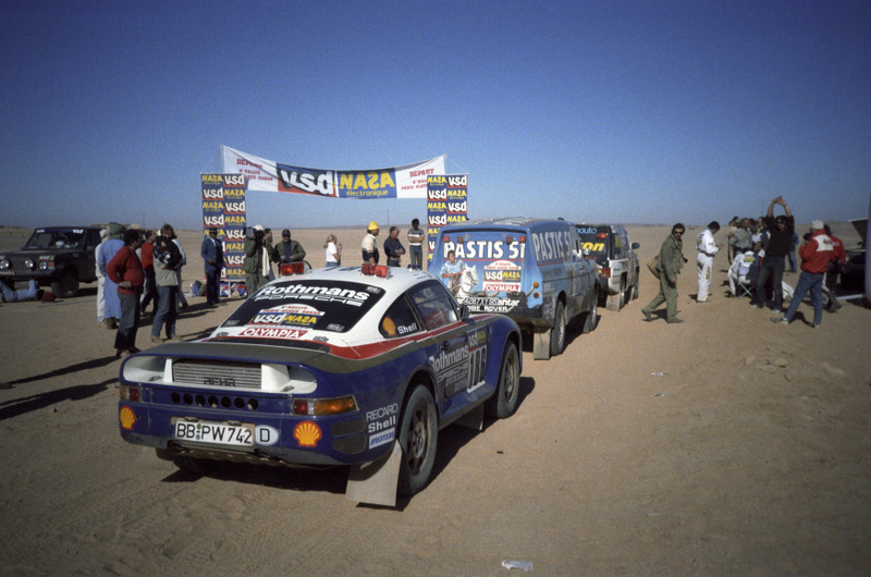 A good look at the 959's “competition” in I believe the 1986 Dakar.